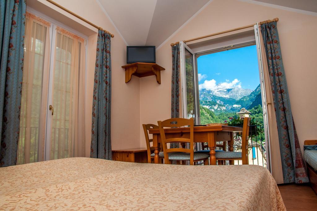 Albergo Meuble Vecchio Scarpone Baceno Room photo